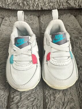 Nike Air Max 90 Crib Baby Sneakers Size 2C White Chlorine Blue Infant Soft Sole